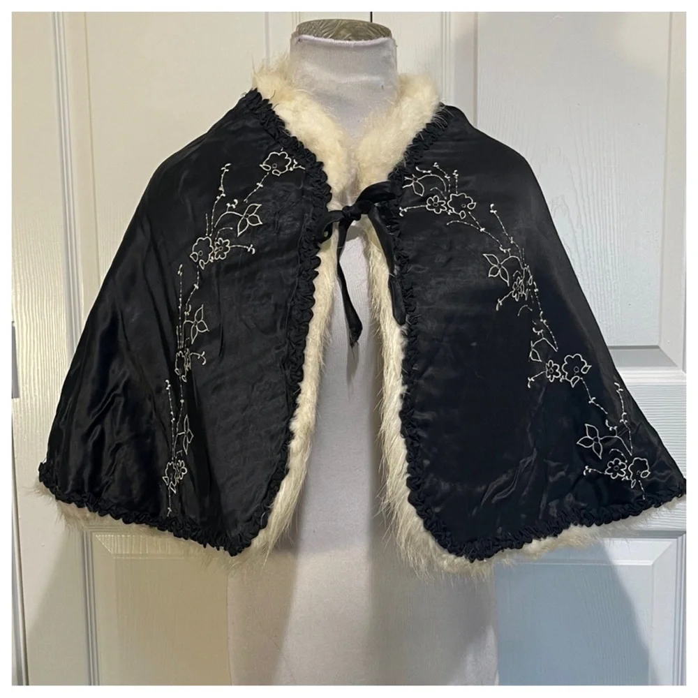 Vintage reversible fur cape